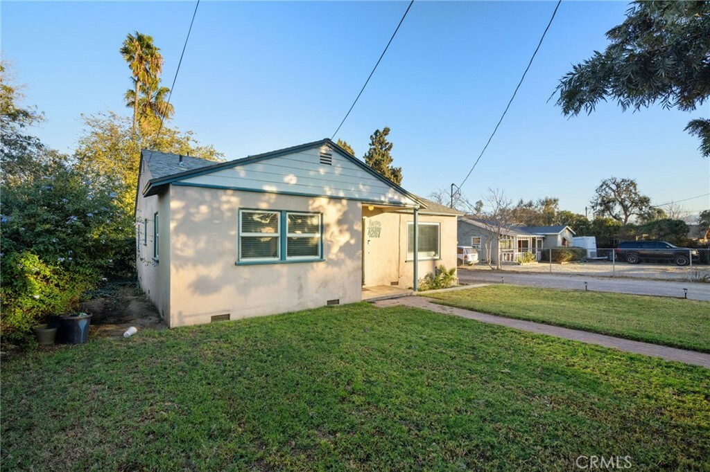 Property Photo:  4267 Woodward Avenue  CA 92860 