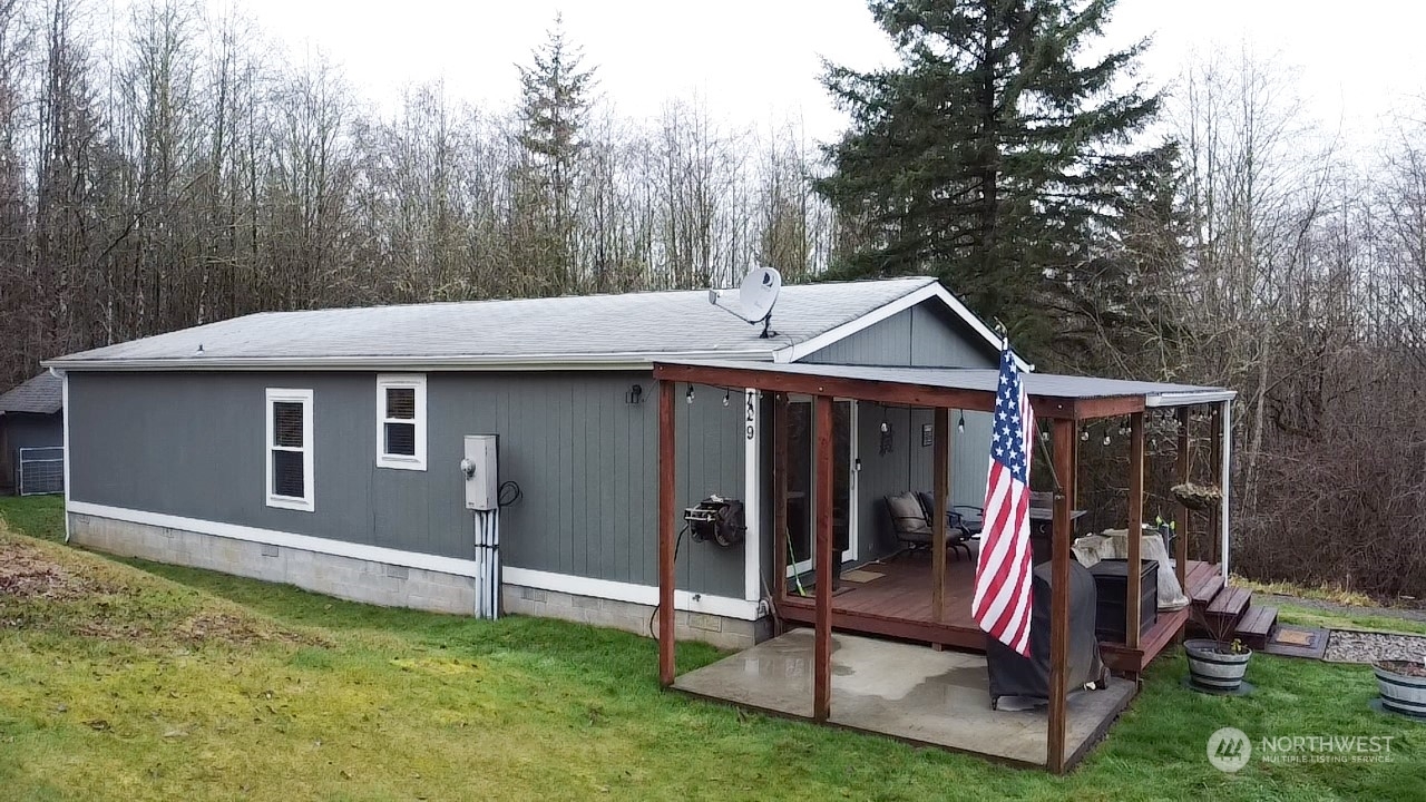 Property Photo:  129 Tammie Lane  WA 98570 