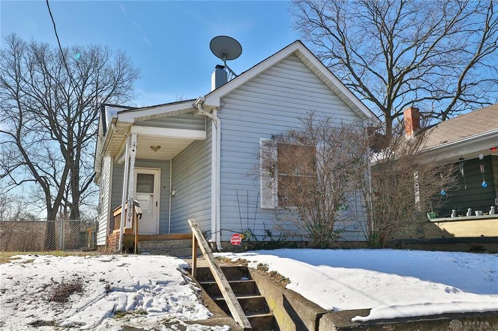 Property Photo: 1704 Flemming Road OH 45042