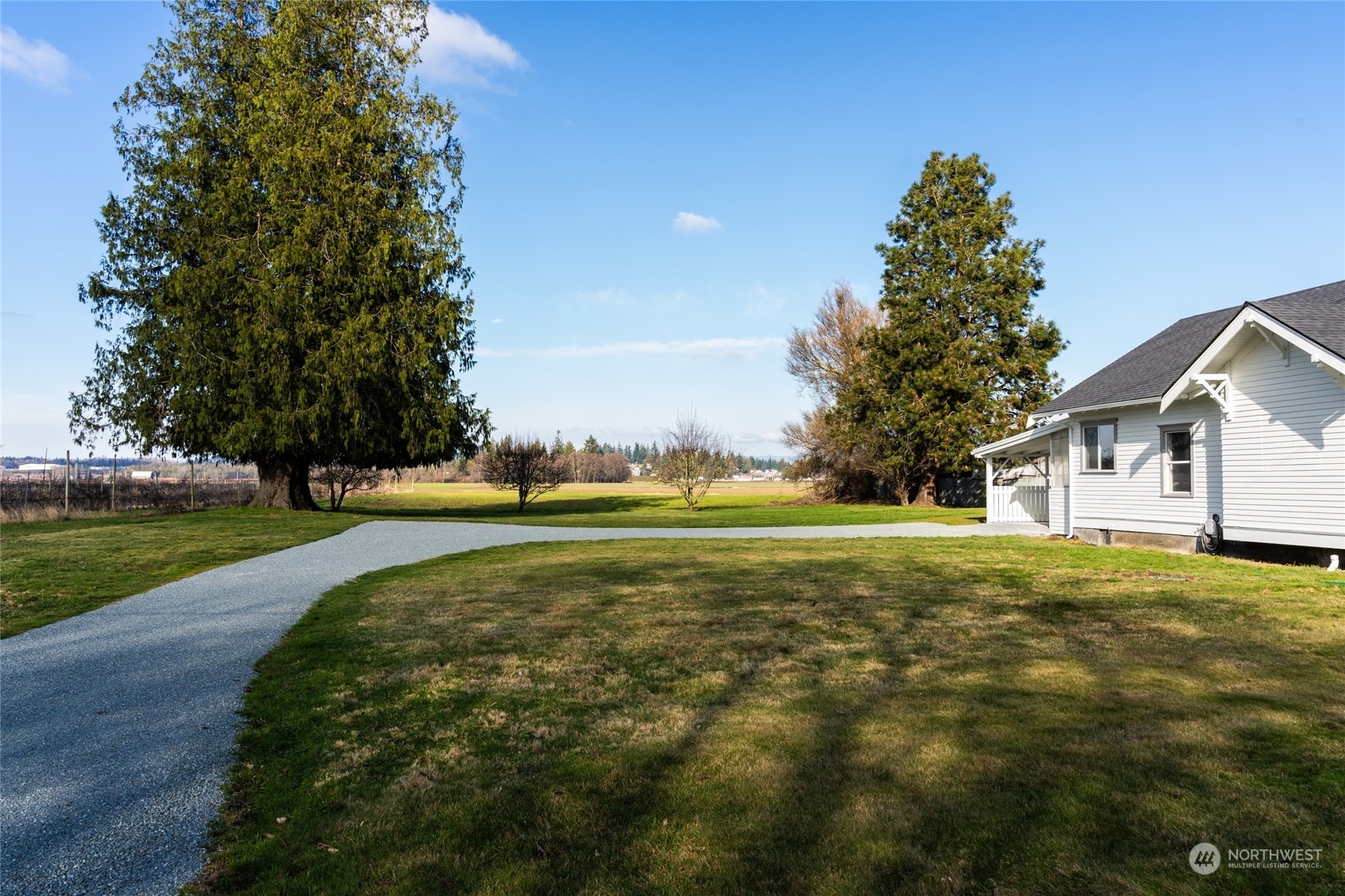 Property Photo: 16235 State Route 536 WA 98273