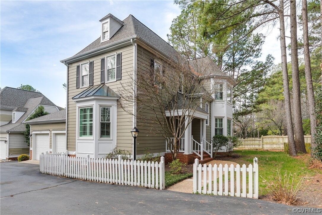 Property Photo:  3804 Wellesley Terrace Circle  VA 23233 