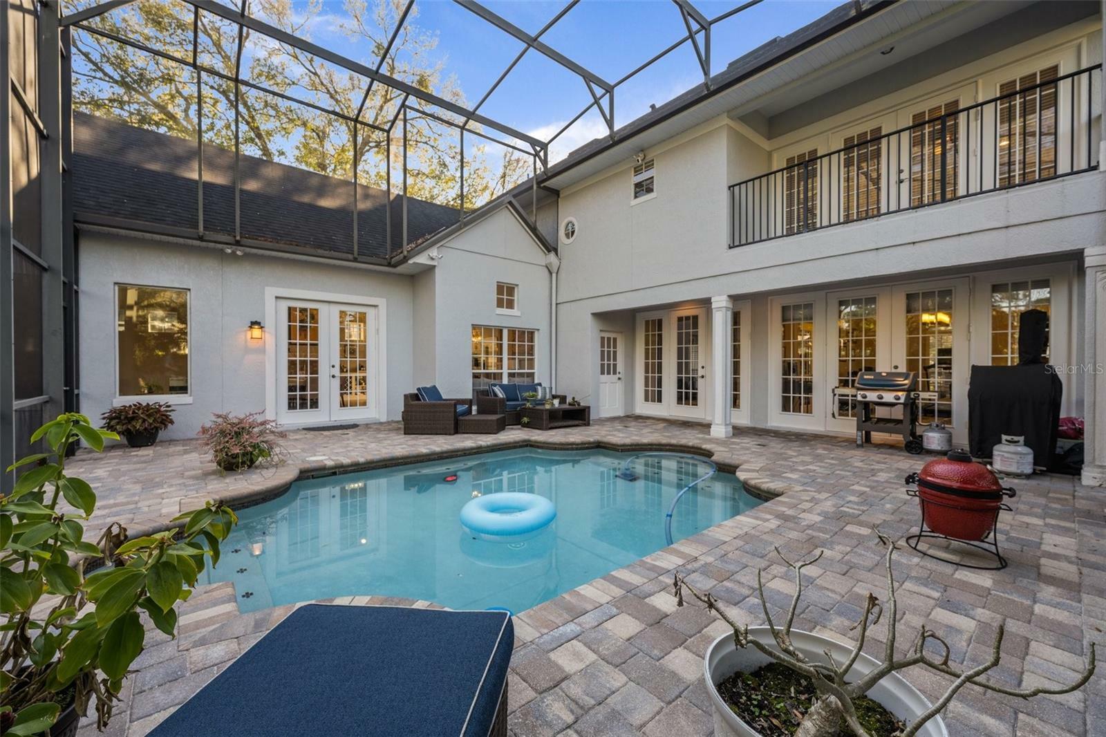 Property Photo: 865 Cranes Court FL 32751