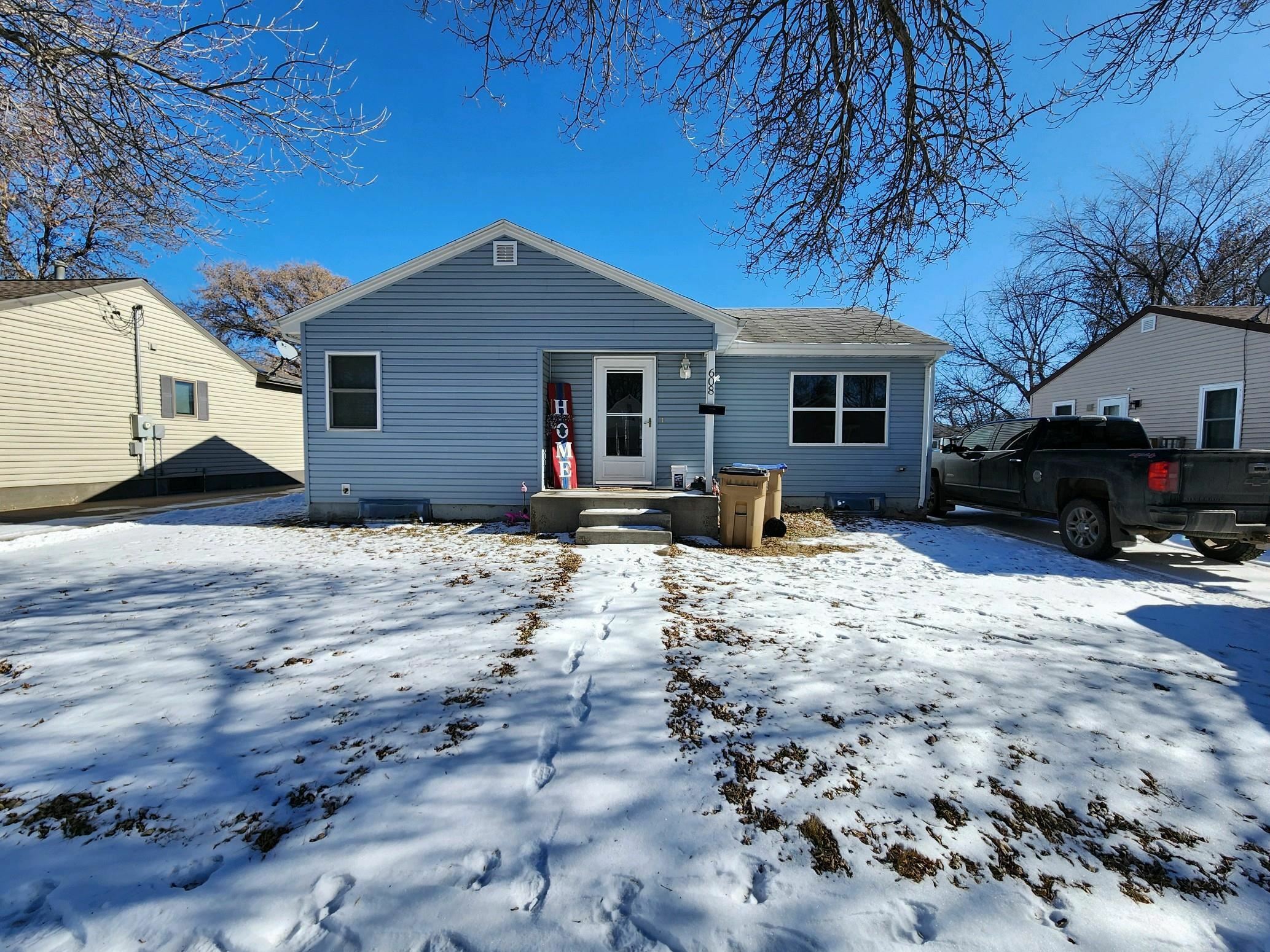 Property Photo:  608 12th St NW  ND 58703 