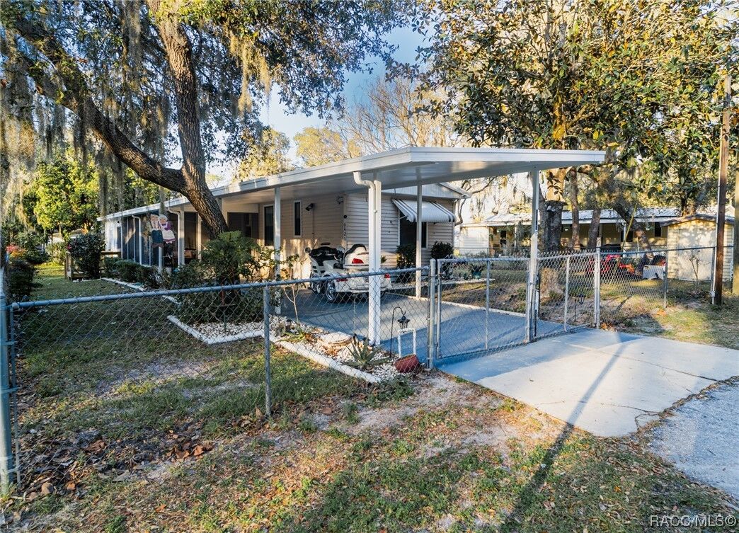 Property Photo:  6421 W Flanders Lane  FL 34429 