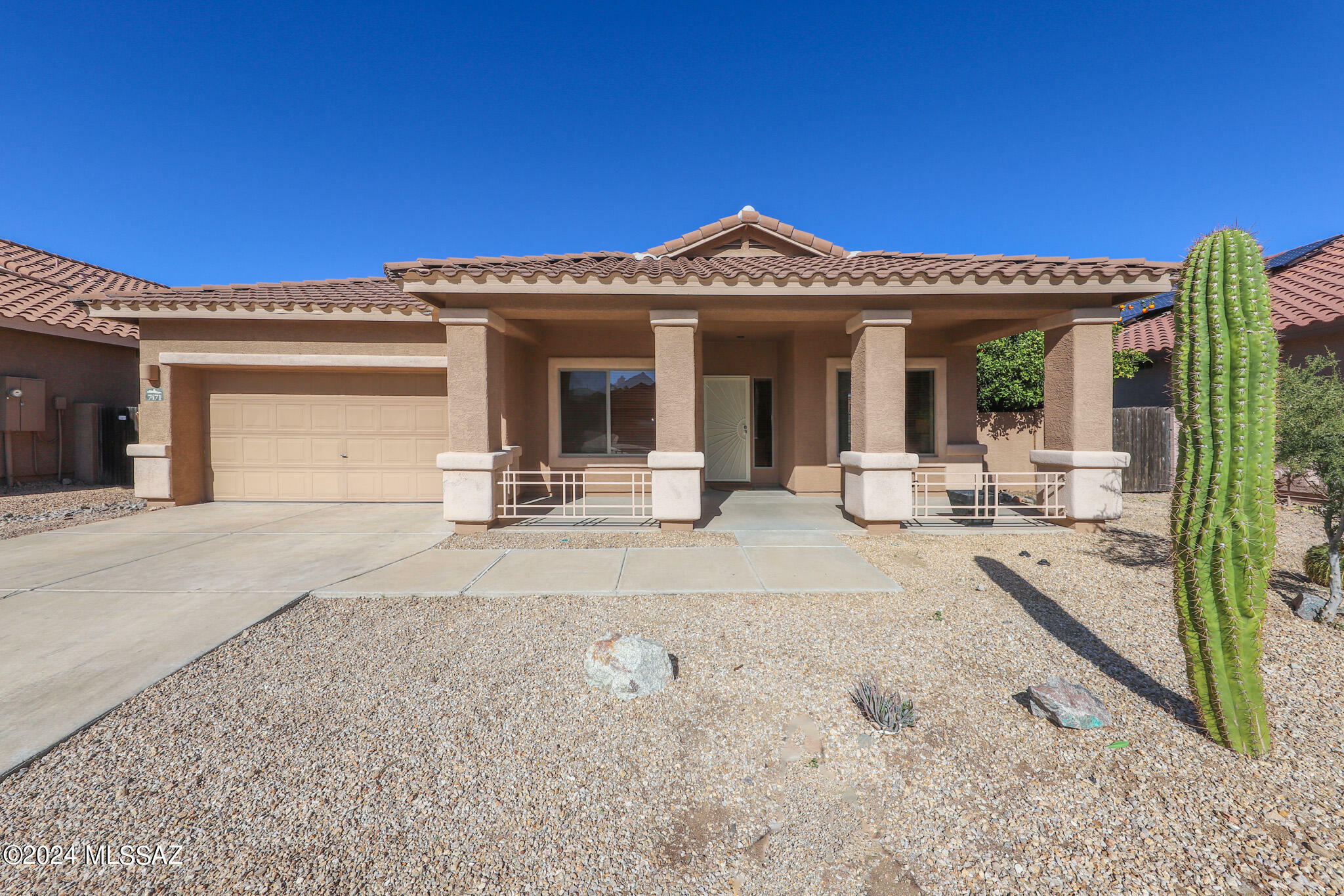 Property Photo:  7471 N Bradstreet Drive  AZ 85743 