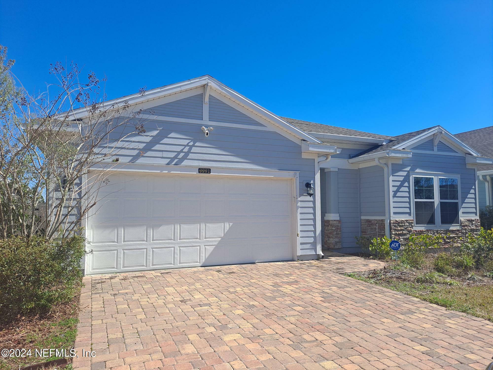 Property Photo:  9991 Pavnes Creek Drive  FL 32222 