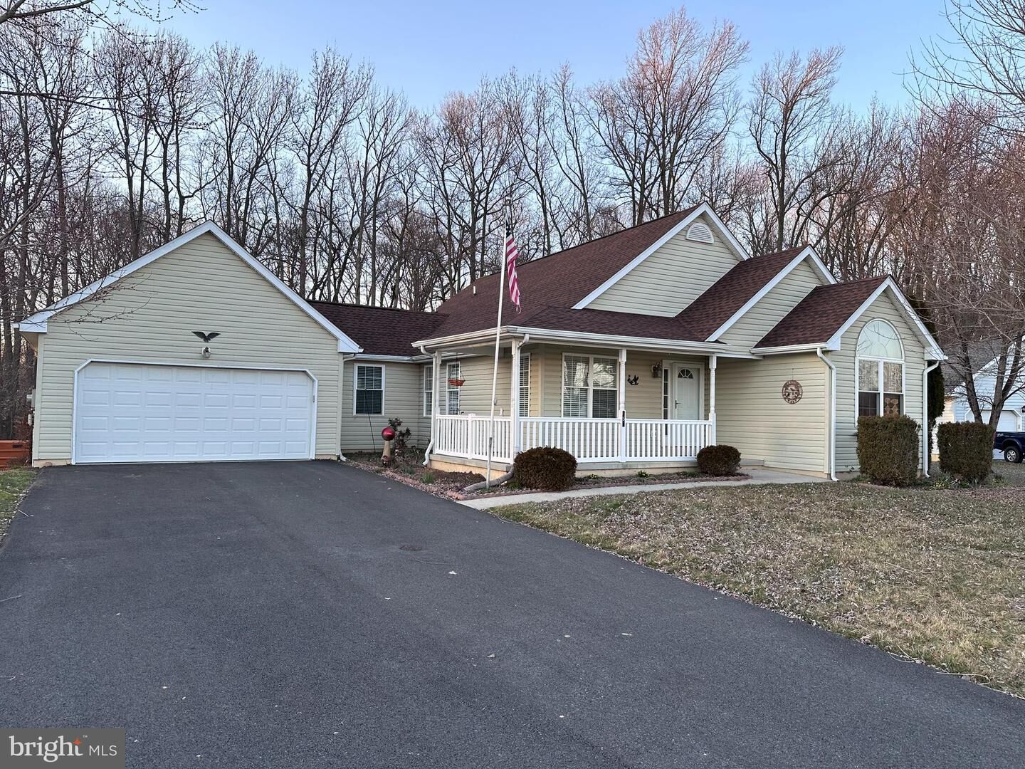 Property Photo:  550 N Ramunno Drive  DE 19709 