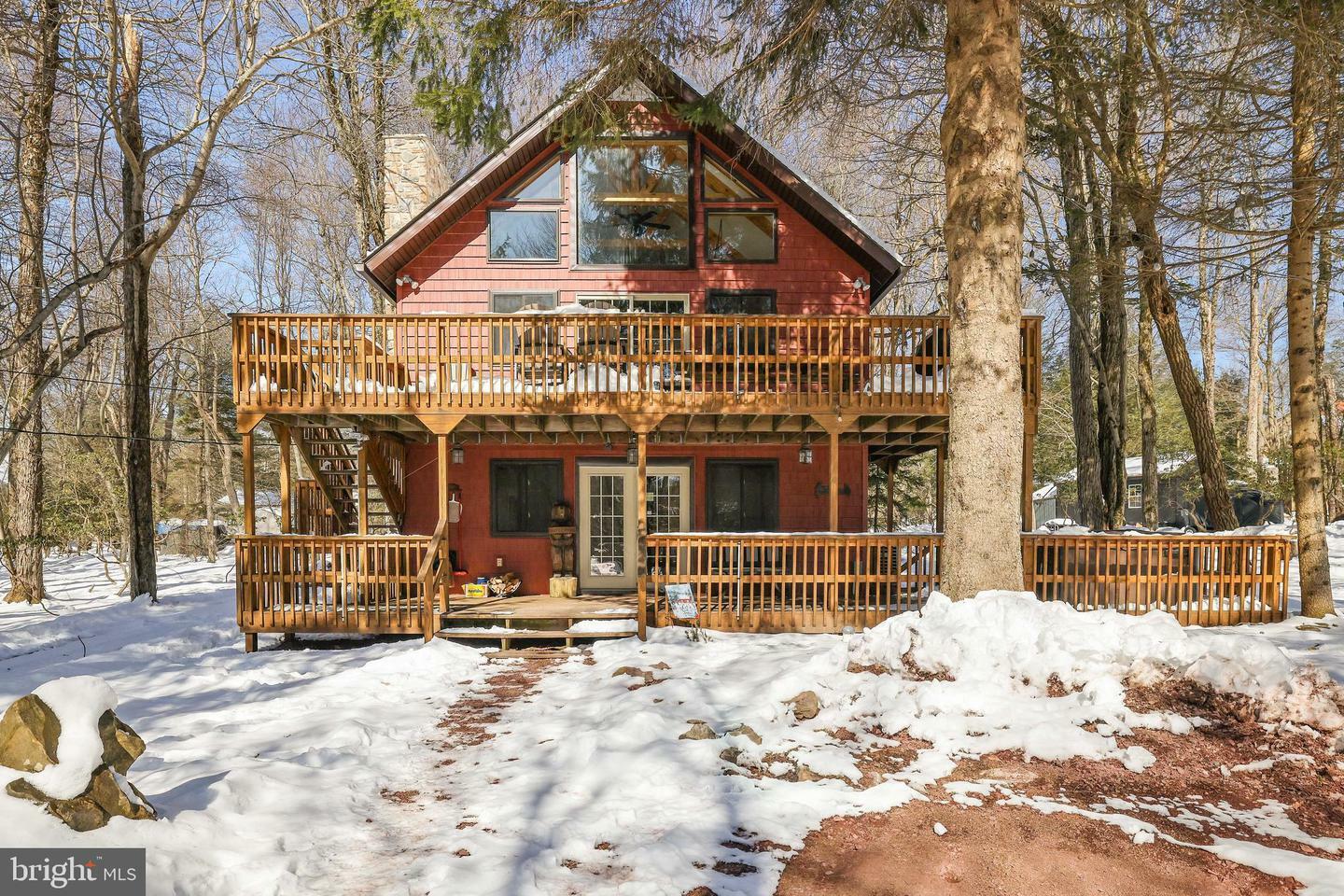 Property Photo:  24 Lupine Drive  PA 18624 