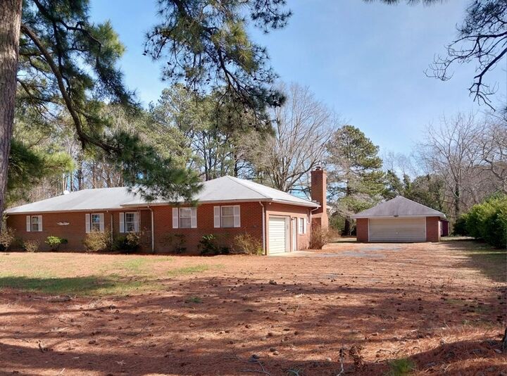 Home for sale in Nassawadox 7667 Seaside Rd, Nassawadox, VA 23413