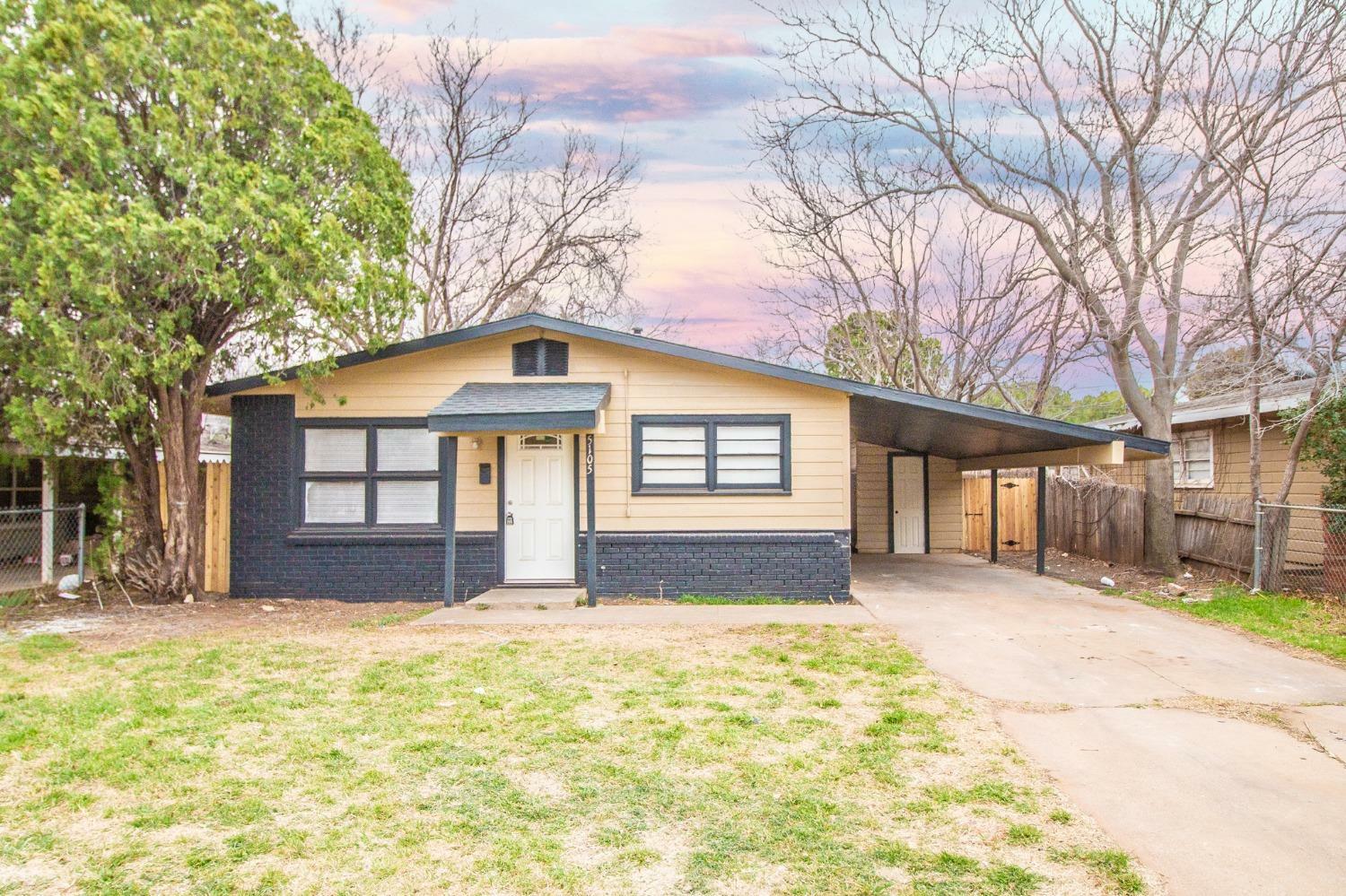 Property Photo: 5105 39th Street TX 79414