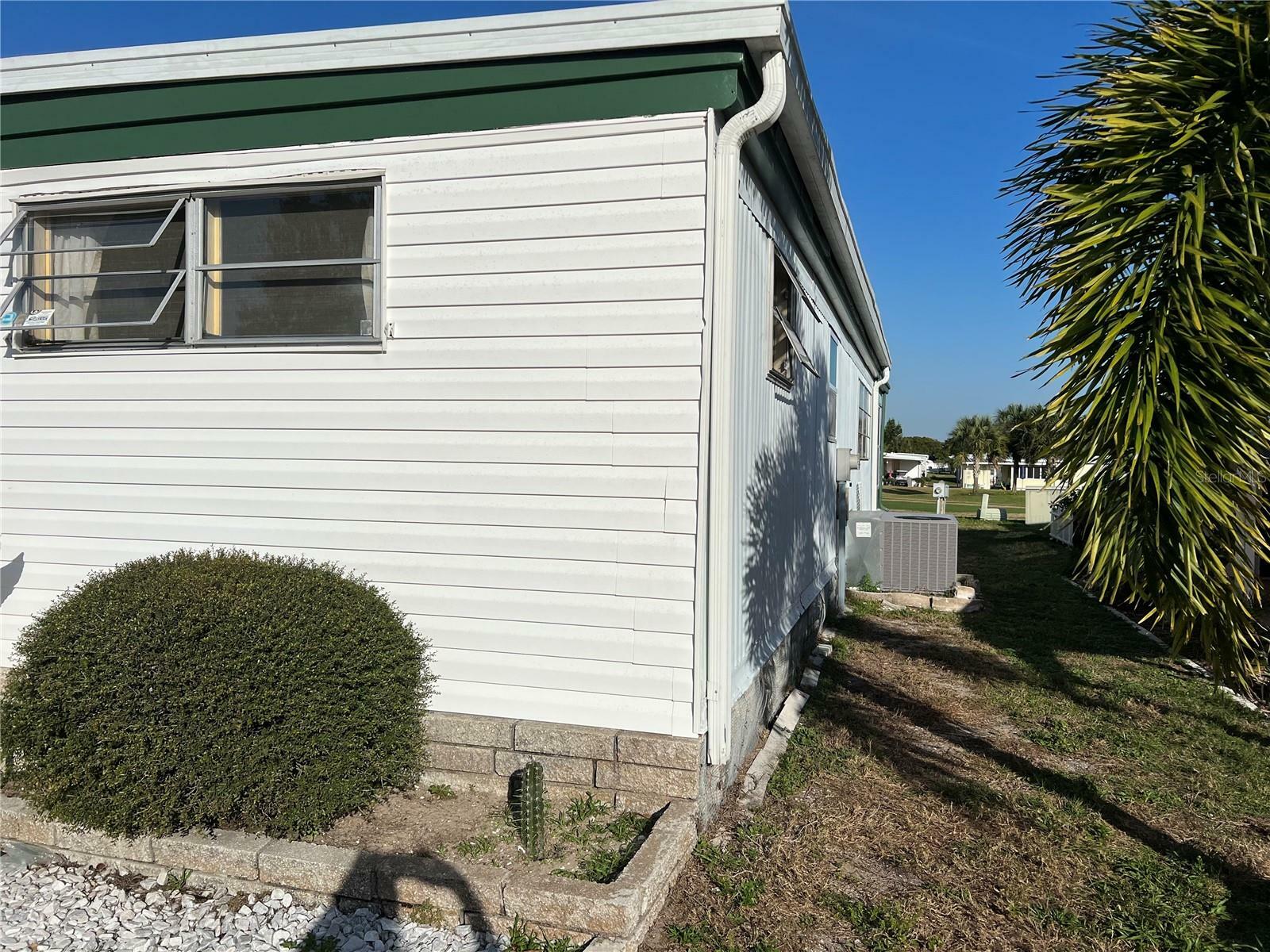 Property Photo:  43 Sabal Palm Drive  FL 33770 