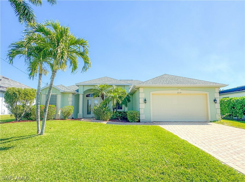 Property Photo:  2219 SE 20th Avenue  FL 33990 