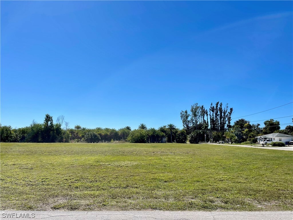 Property Photo:  7675 Barrancas Avenue  FL 33922 