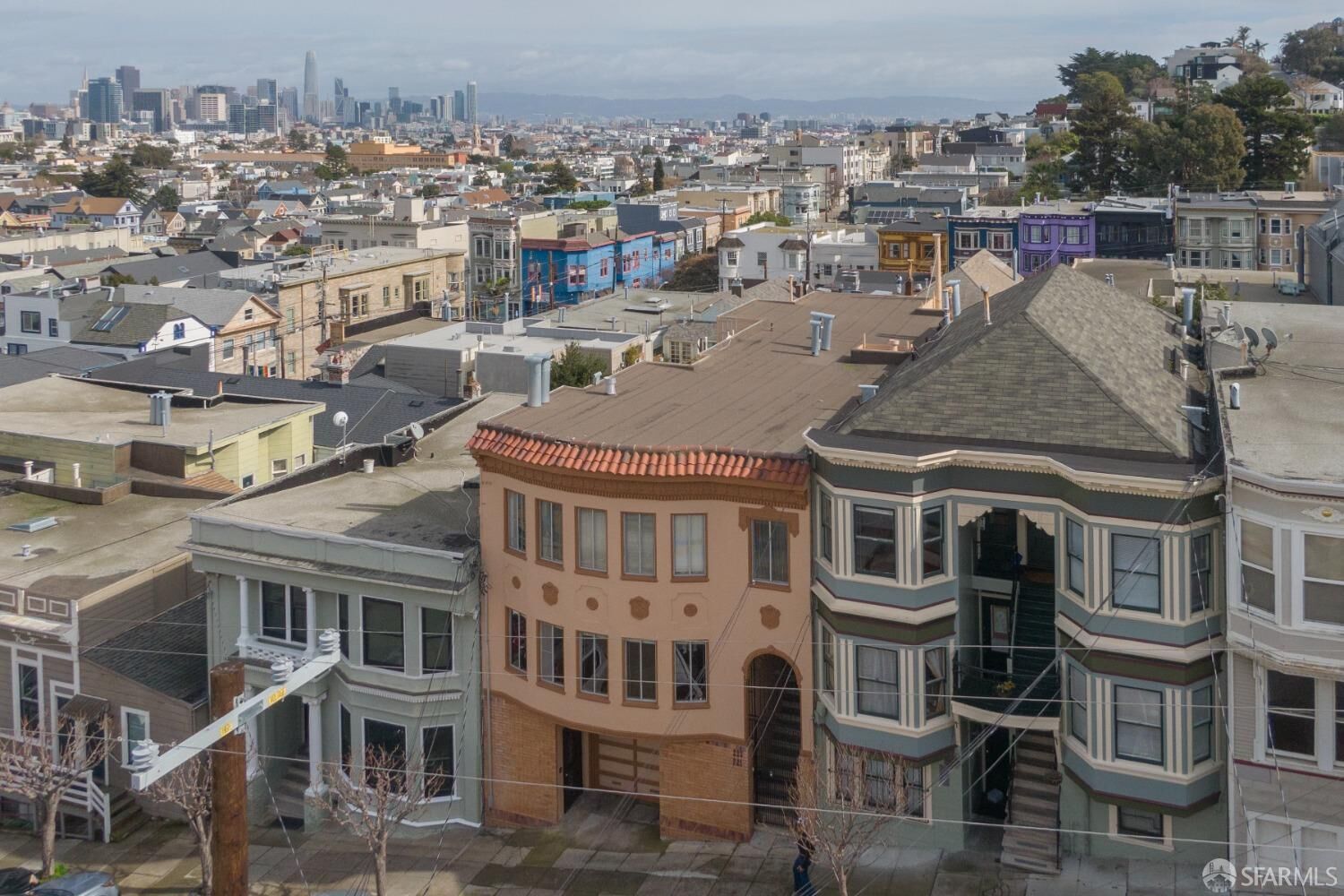 Property Photo: 221 Collingwood Street CA 94114