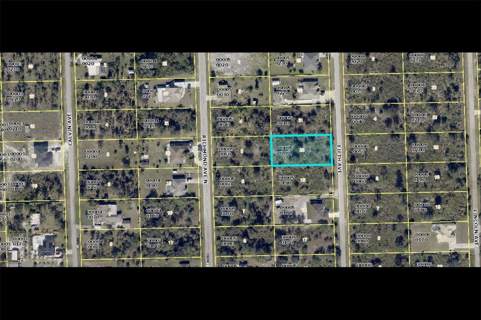 Property Photo: 815 Fifth Avenue FL 33972