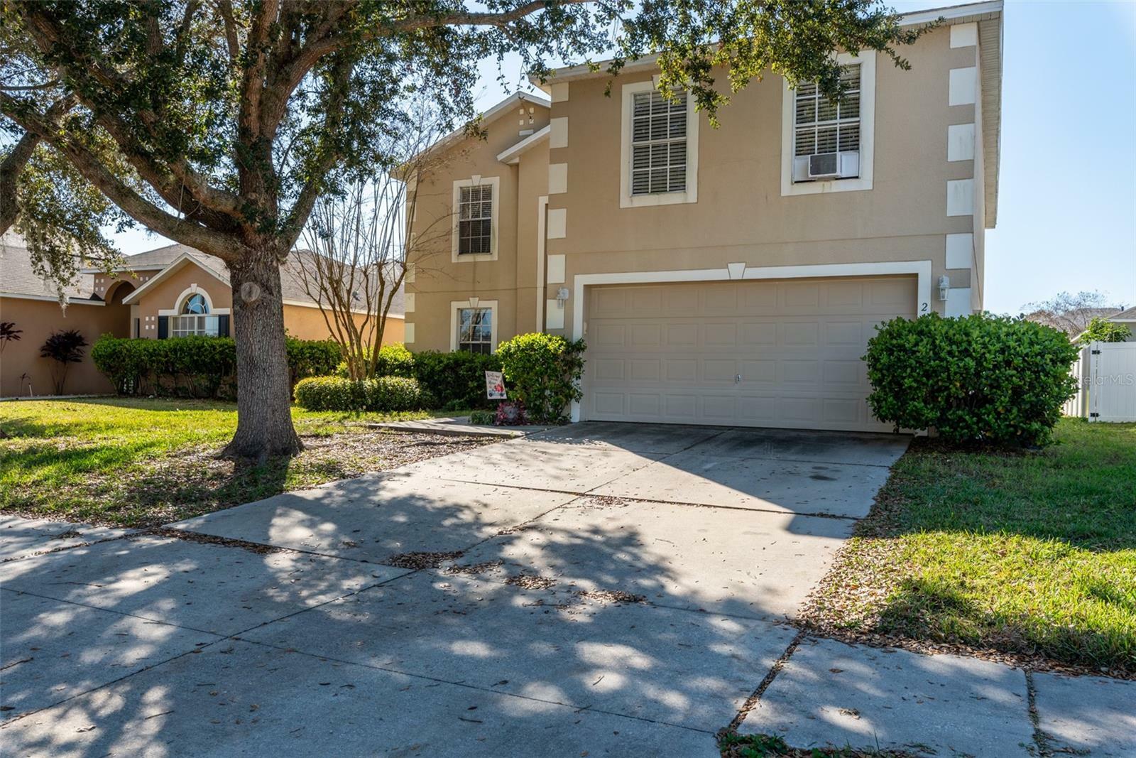 Property Photo:  2131 Nicollett Way  FL 34748 