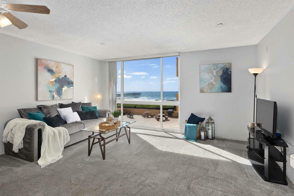 Property Photo:  4627 Ocean Boulevard 202  CA 92109 