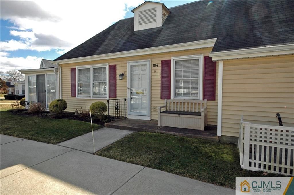 Property Photo:  0-184D Old Nassau Road 184D  NJ 08831 