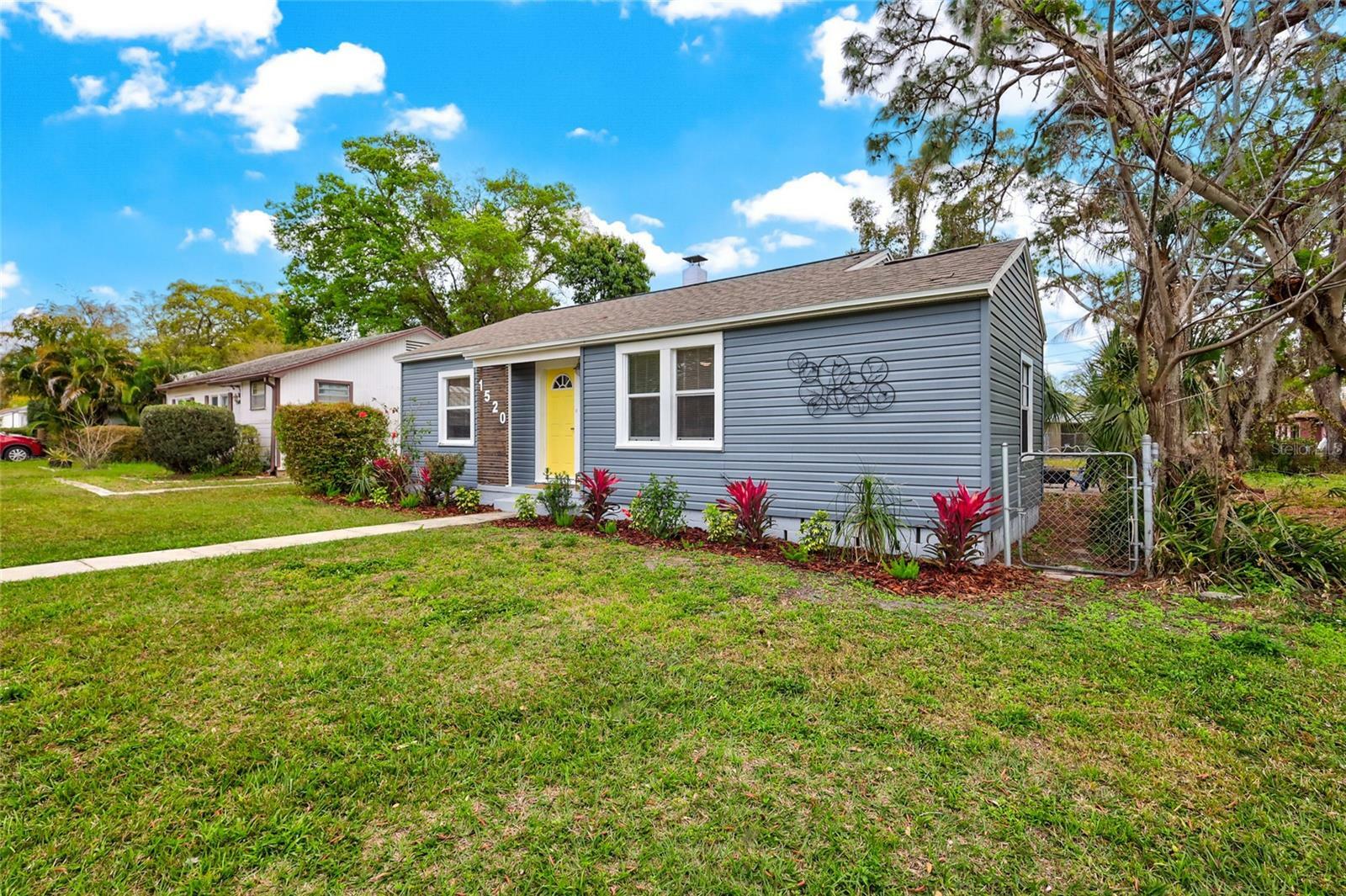 Property Photo:  1520 24th Avenue S  FL 33705 