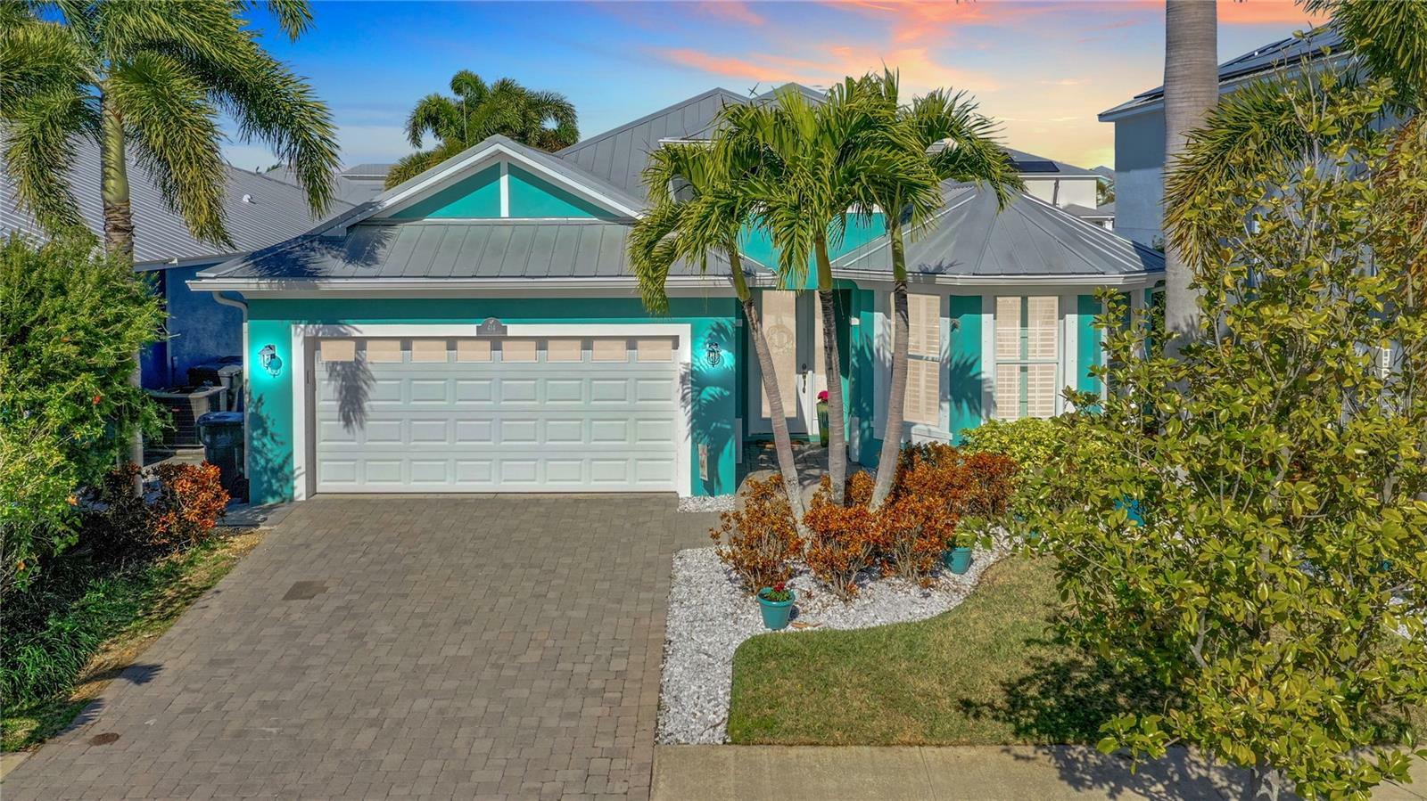 Property Photo:  414 Bahama Grande Boulevard  FL 33572 