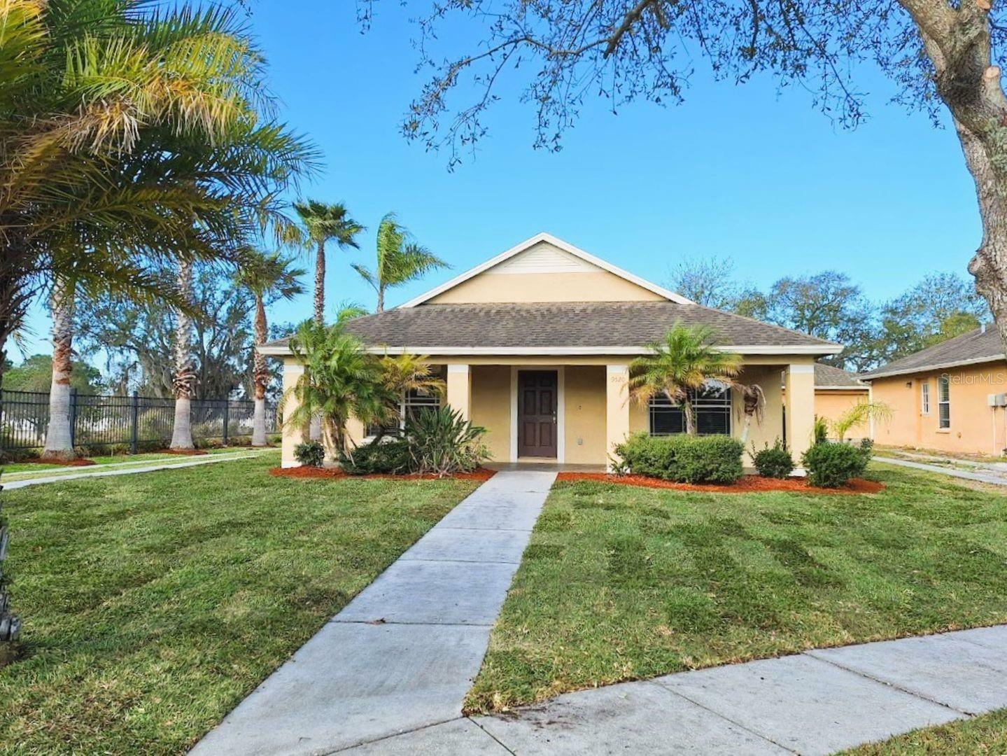 Property Photo:  9520 Highland Ridge Drive  FL 34667 