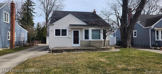 Property Photo: 619 S Gainsborough Avenue MI 48067