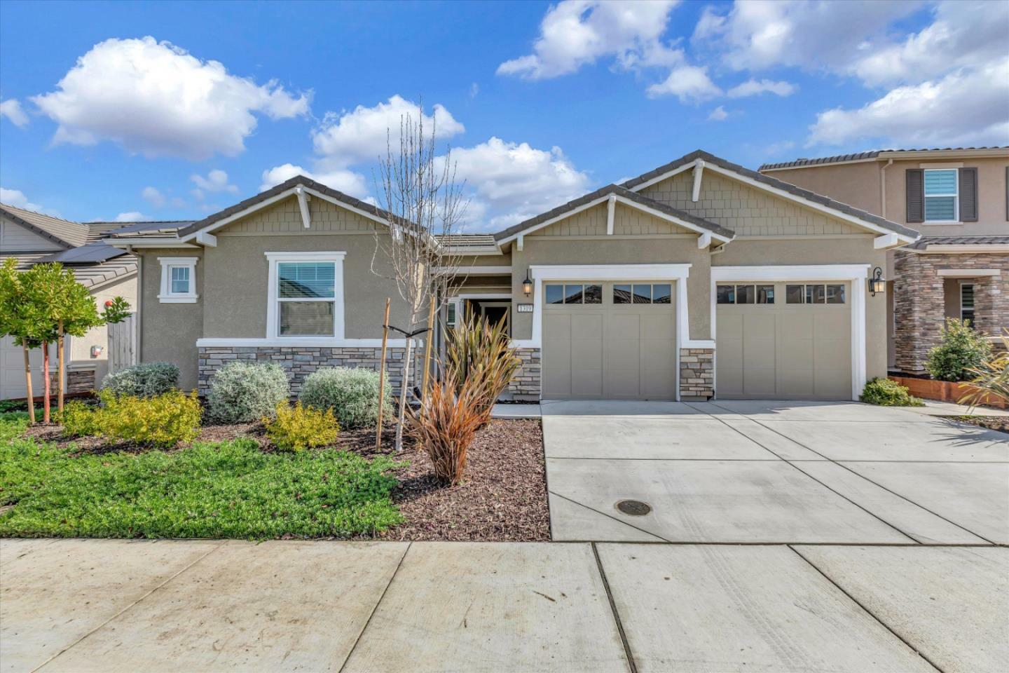 Property Photo:  1319 Wildrose Drive  CA 95023 