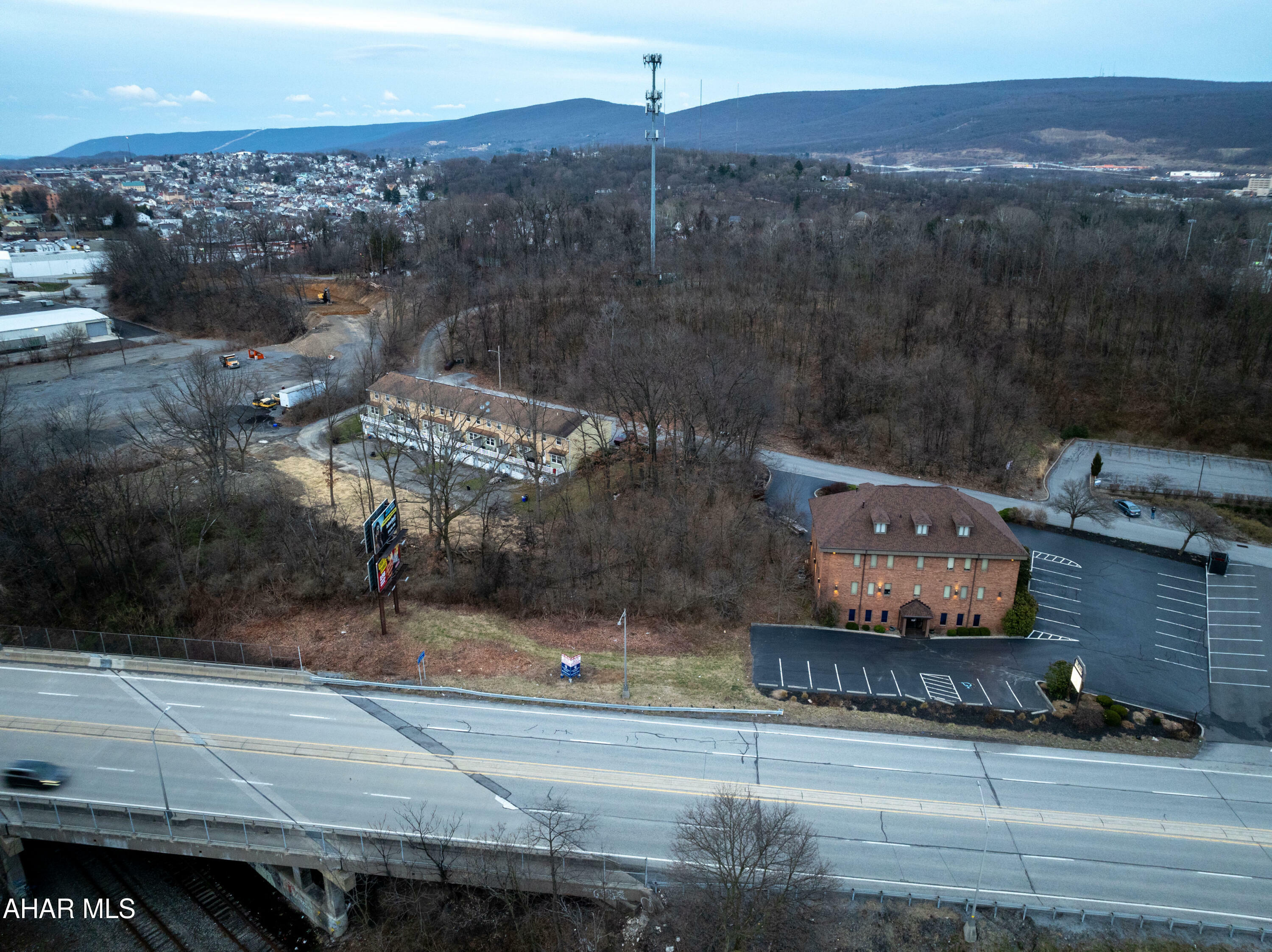 Property Photo: 3362 Lynwood Drive PA 16602