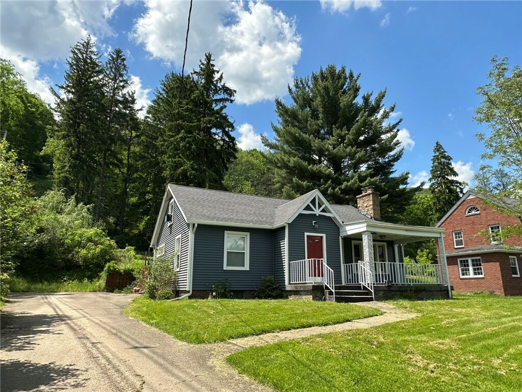 Property Photo:  472 Congress Street  PA 16701 