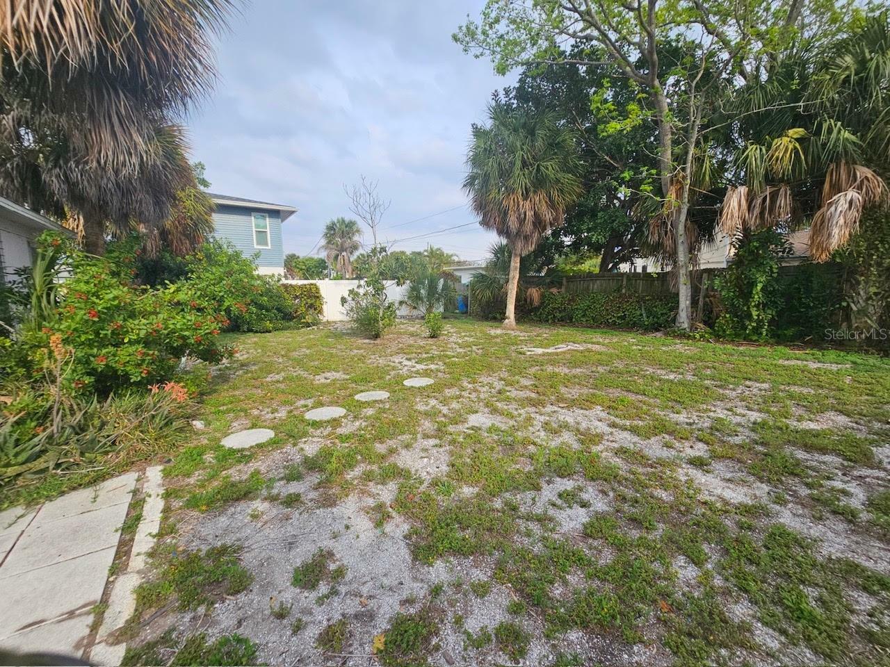 Property Photo:  320 84th Avenue  FL 33706 