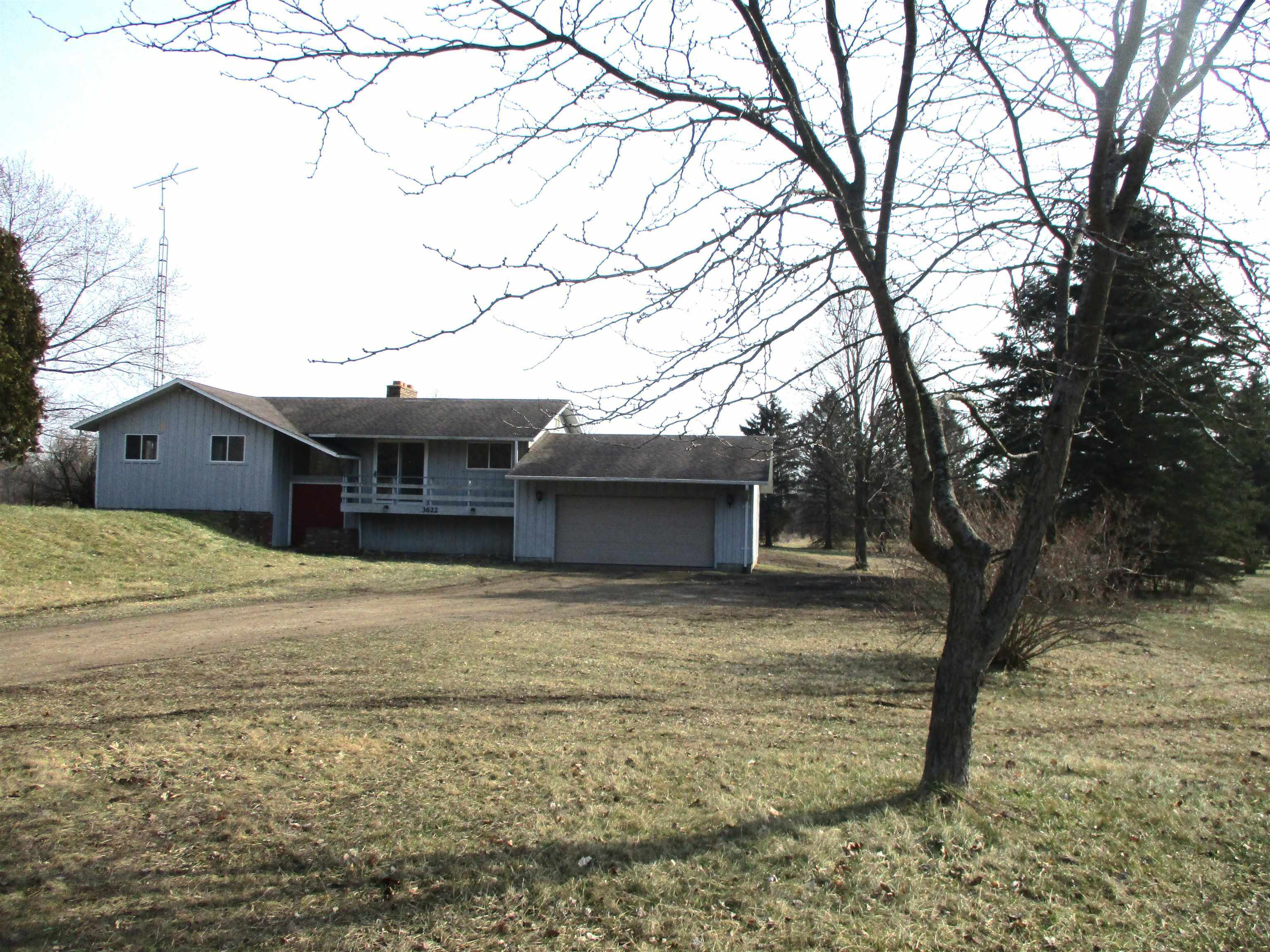 Property Photo:  3622 E Lansing  MI 48414 