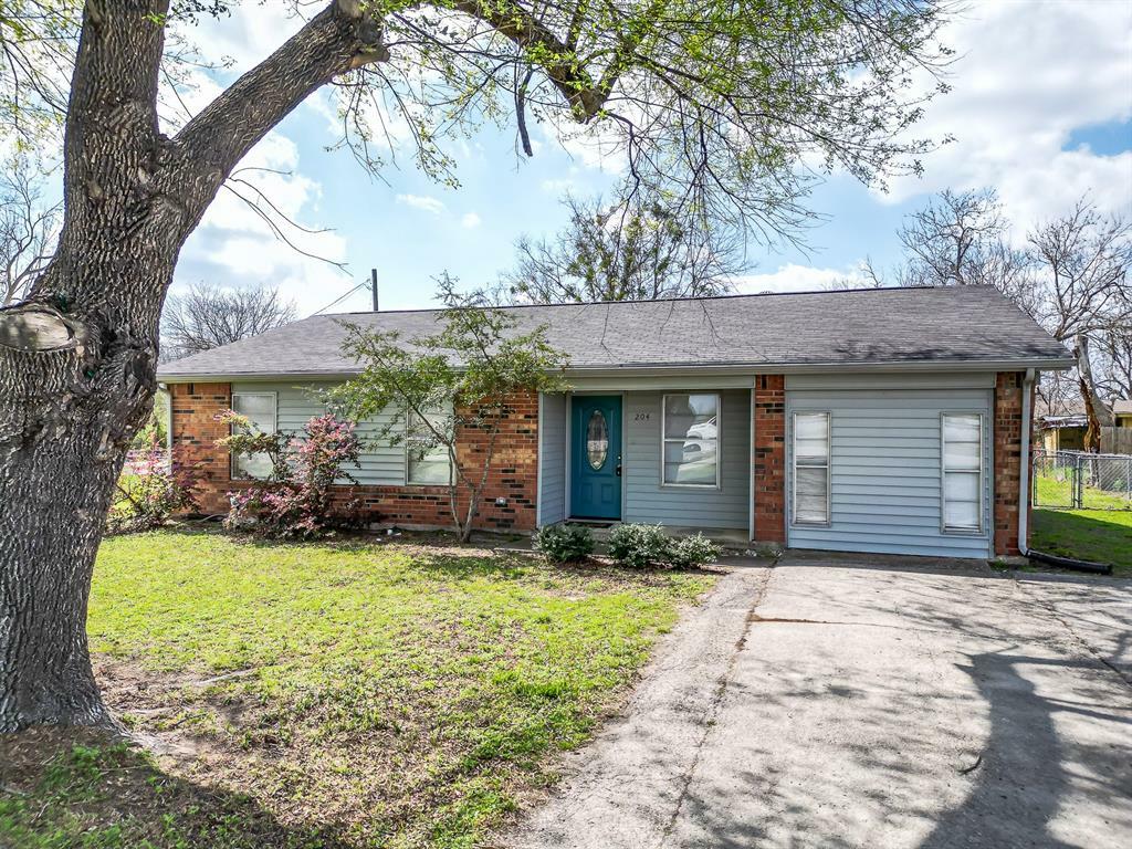 Property Photo:  204 S Austin  TX 75155 