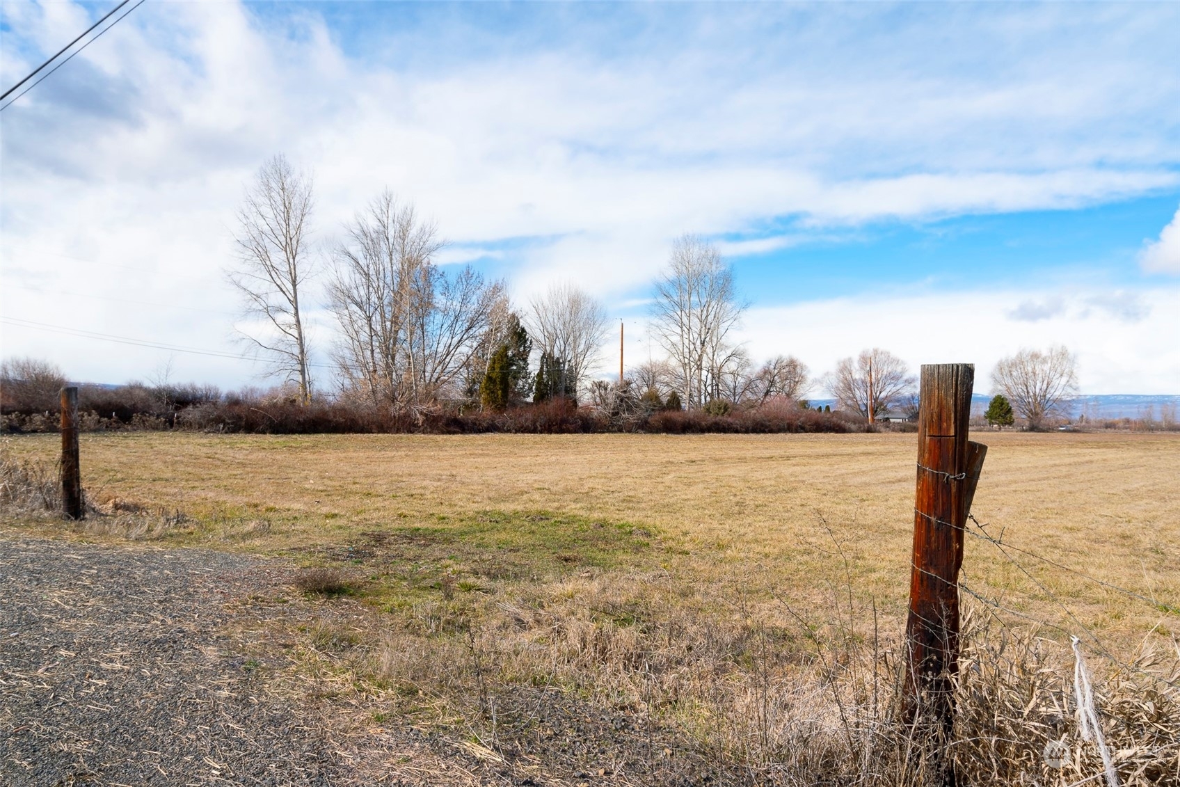 Property Photo:  4195 X Kittitas Highway  WA 98926 