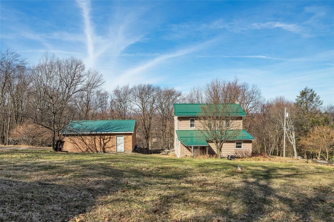 Property Photo:  1072 Rod And Gun Road  PA 15627 