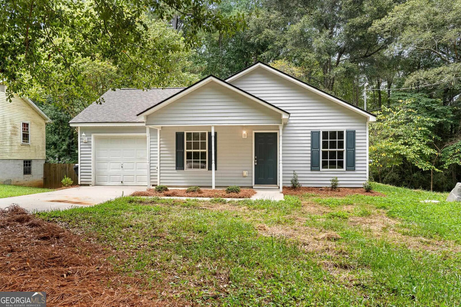 Property Photo:  481 Lakeshore Drive  GA 30281 