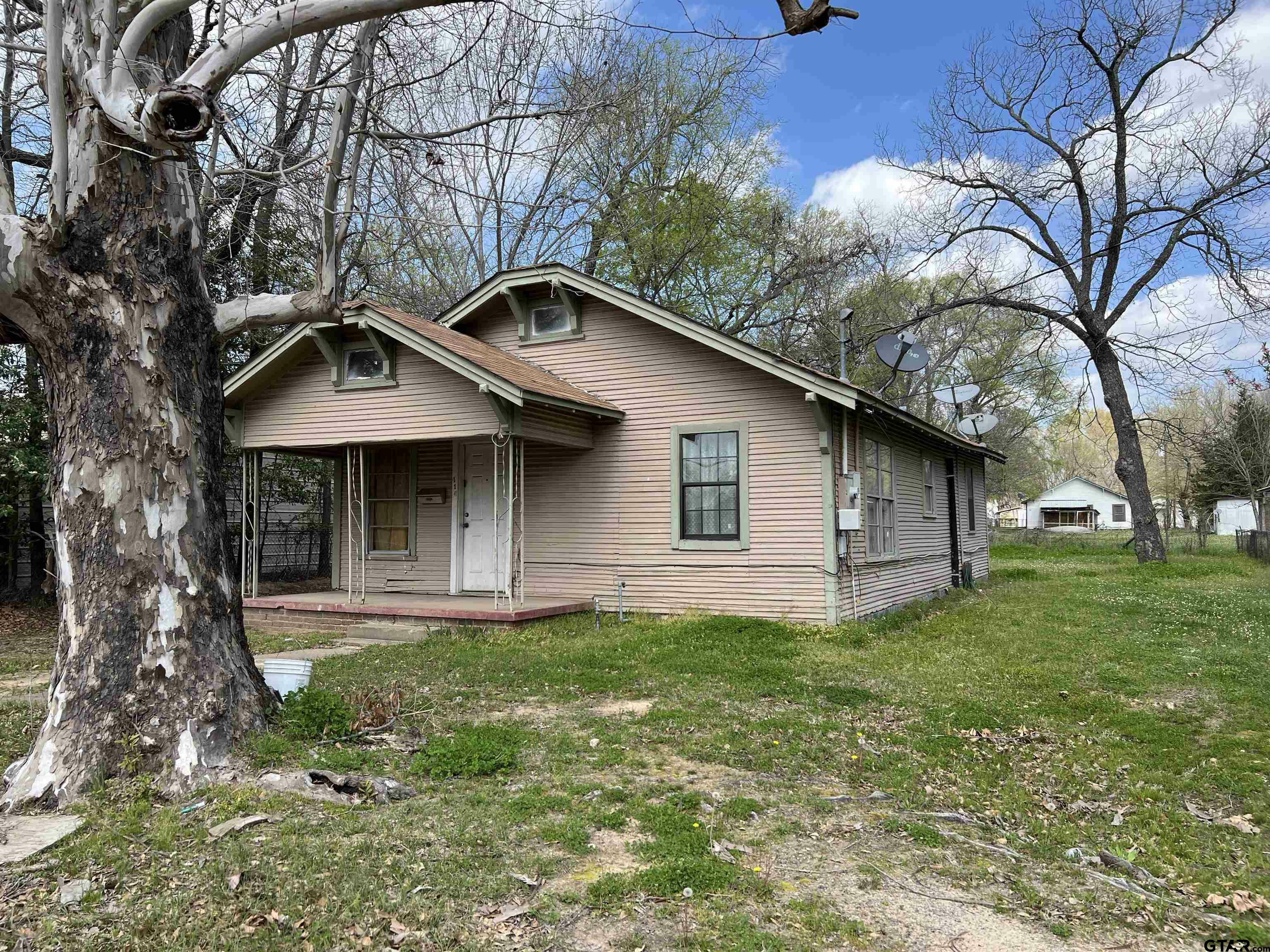 Property Photo:  416 W Patton  TX 75773 