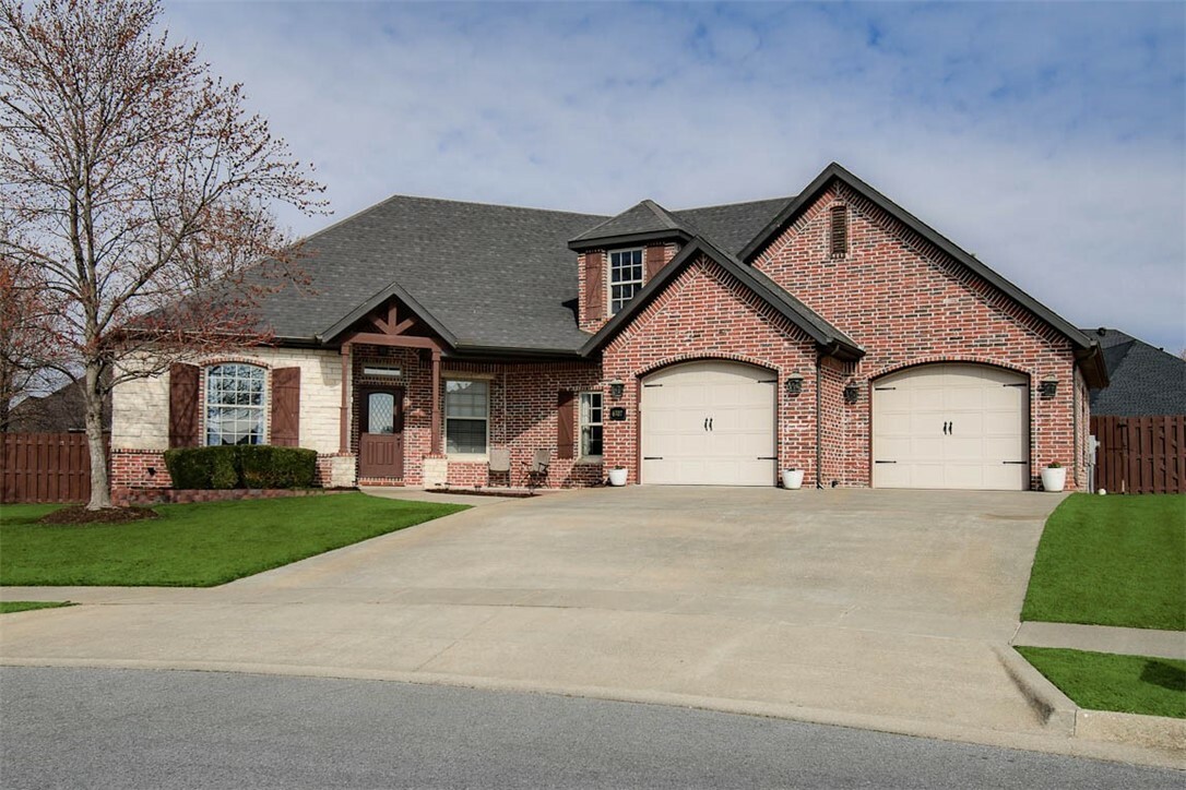 Property Photo:  6707 Willow Ridge Court  AR 72758 