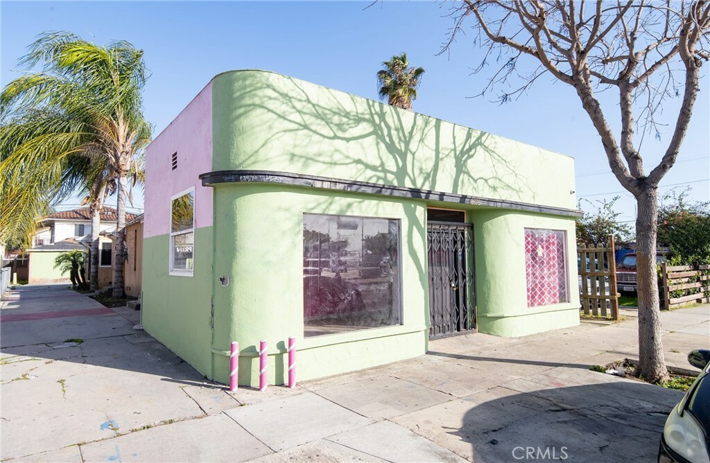 Property Photo:  8676 State Street  CA 90280 