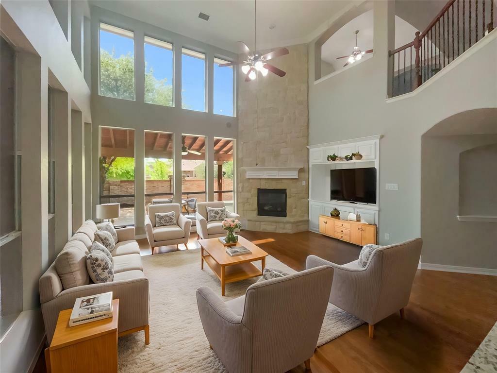 Property Photo: 650 Griffin Street TX 76226
