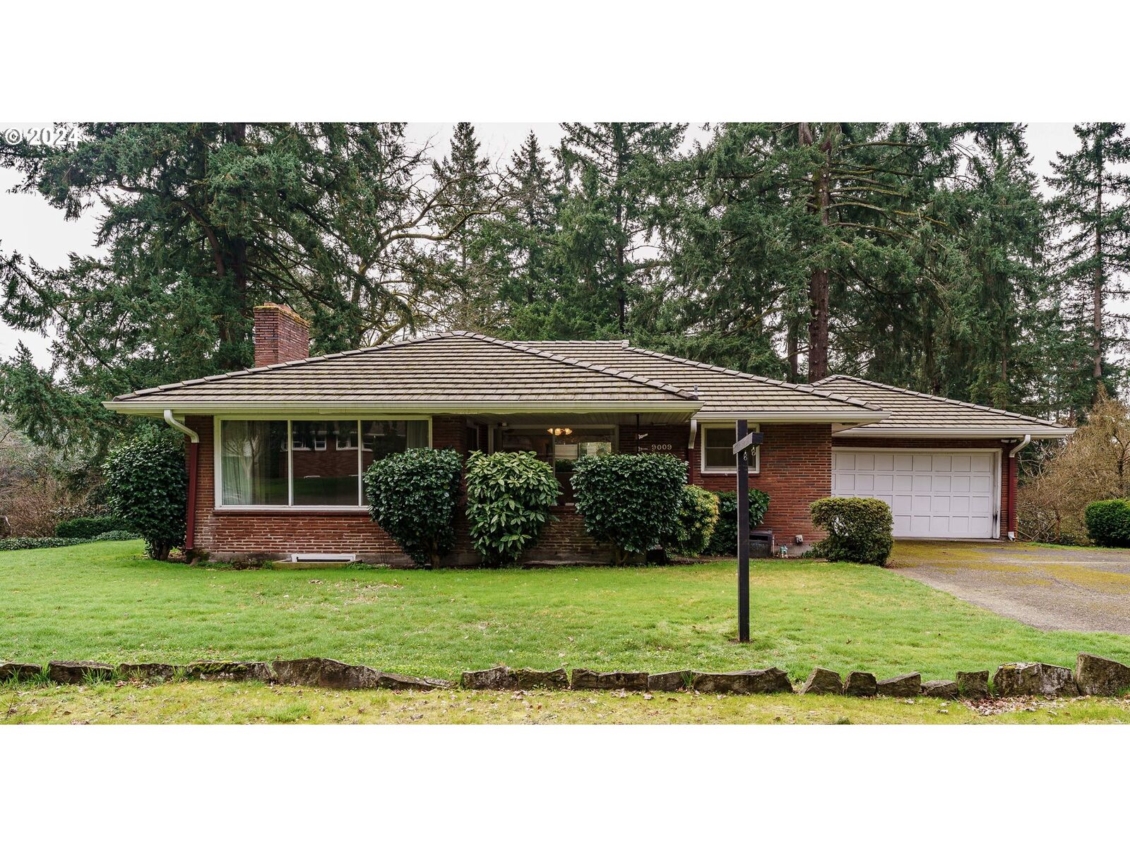 Property Photo: 9009 NE Beacon Ave WA 98664