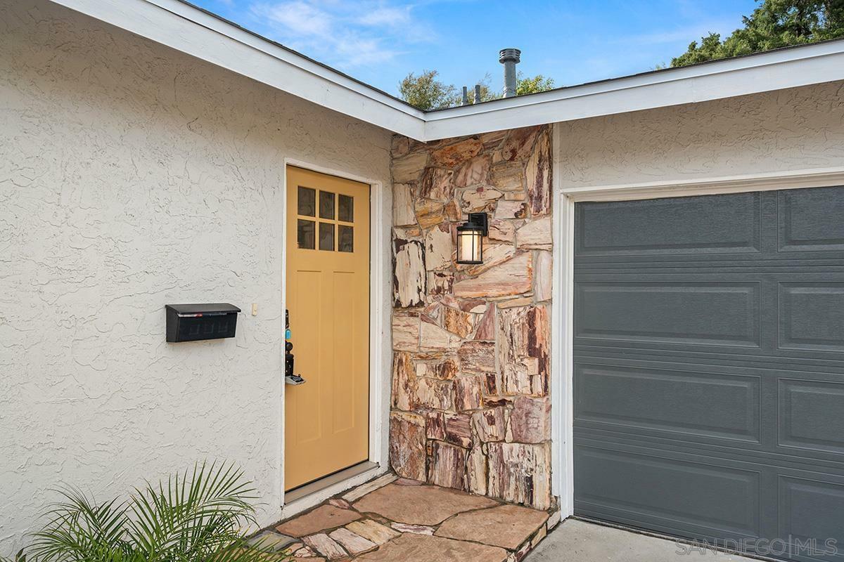 Property Photo:  7252 Ballinger Ave  CA 92119 