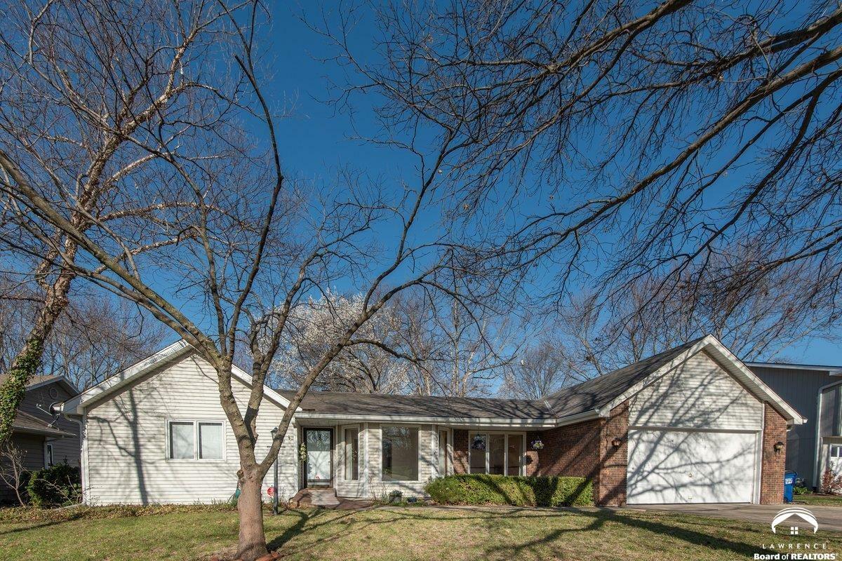 Property Photo:  2709 Lawrence Avenue  KS 66047 