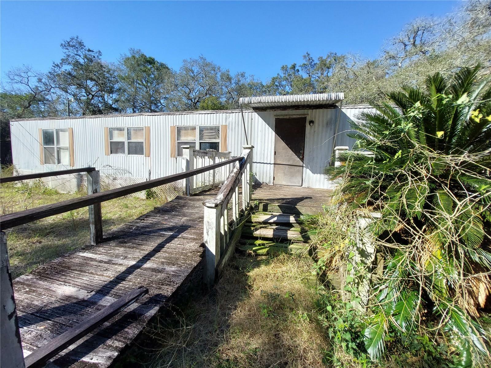 Property Photo:  15137 Elmont Avenue  FL 34610 