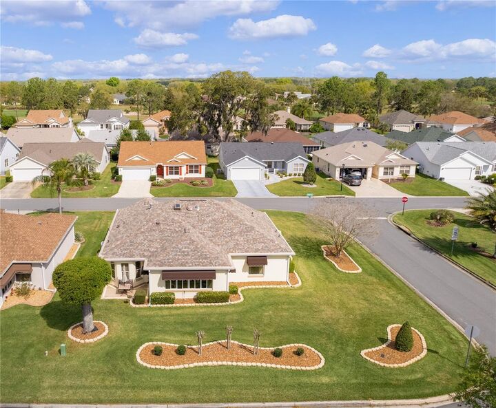 Property Photo:  2471 Merida Circle  FL 32162 