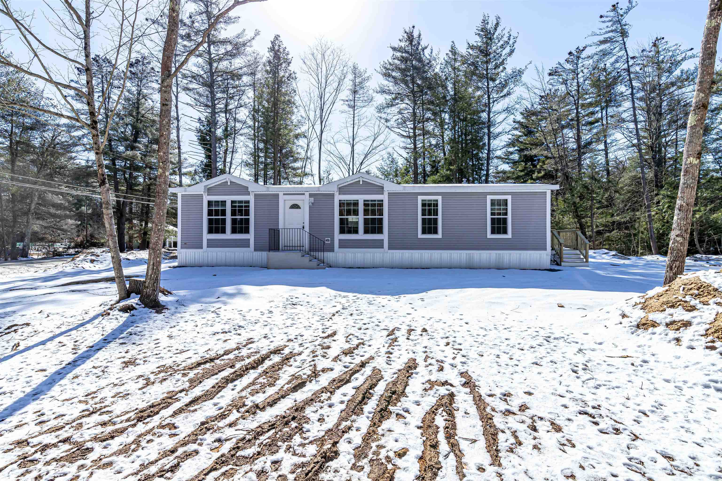 Property Photo:  5 Blueberry Lane  NH 03216 