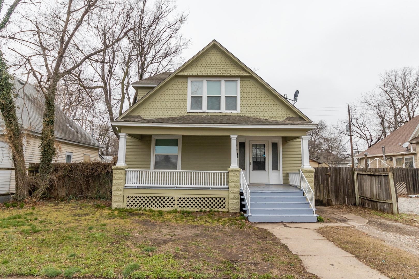 Property Photo:  1219 S Main  KS 67213 