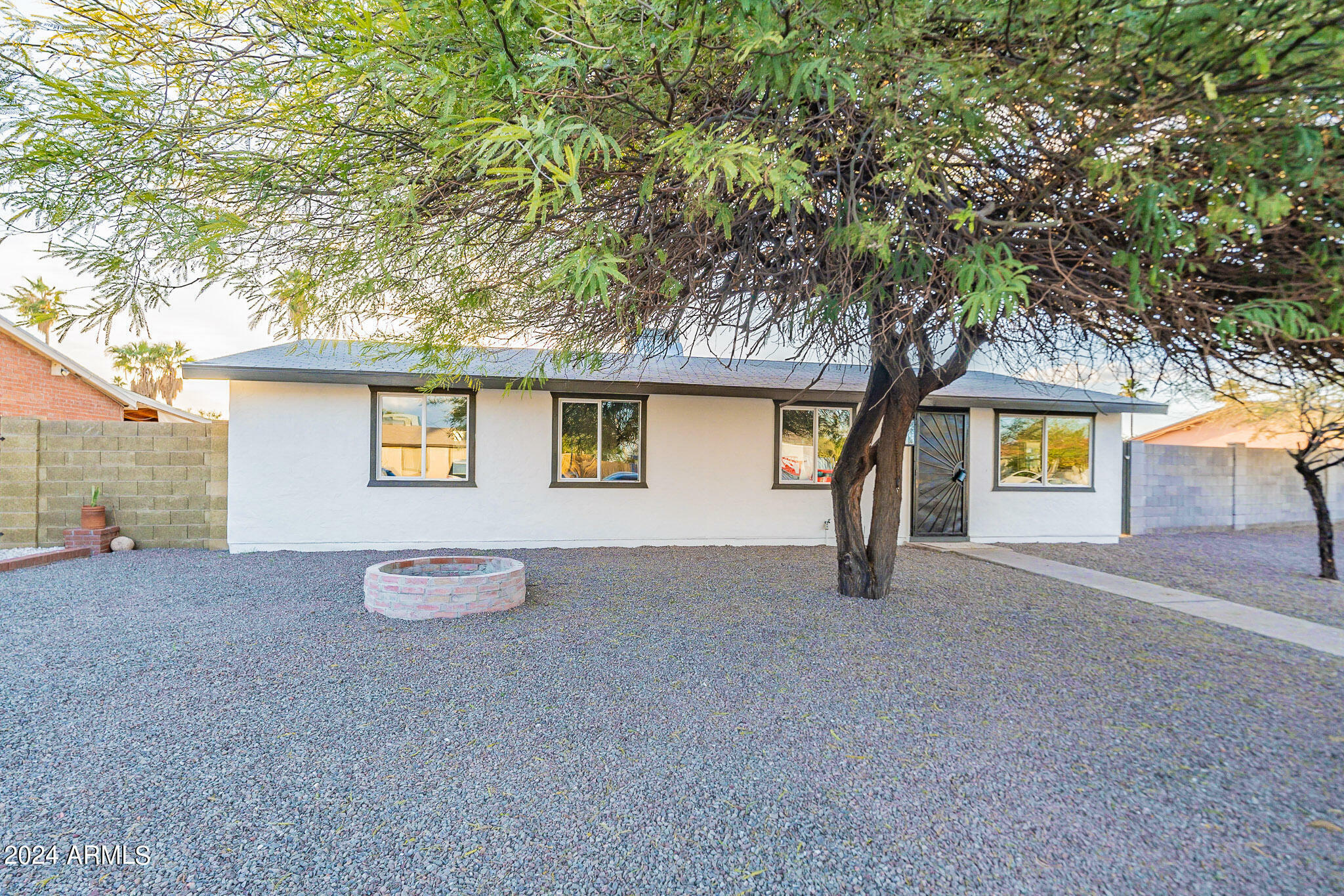 Property Photo:  14618 N 52nd Drive  AZ 85306 