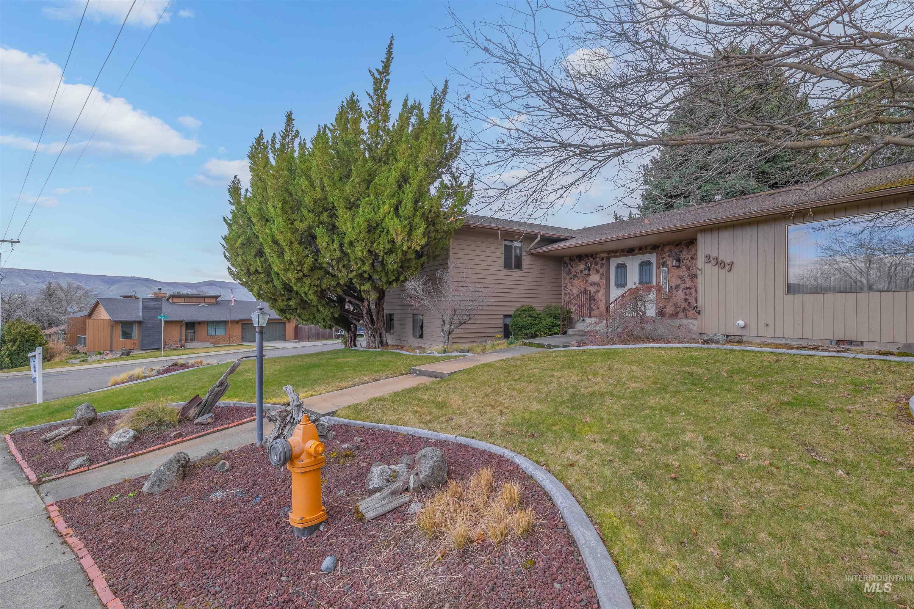 Property Photo: 2307 14th Street ID 83501