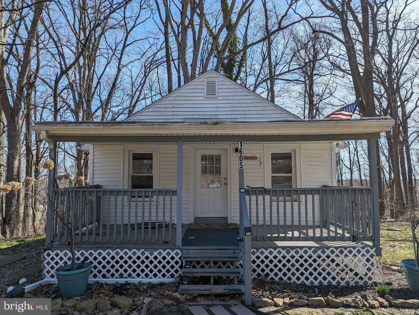 Property Photo:  1605 Holtz Road  PA 17025 