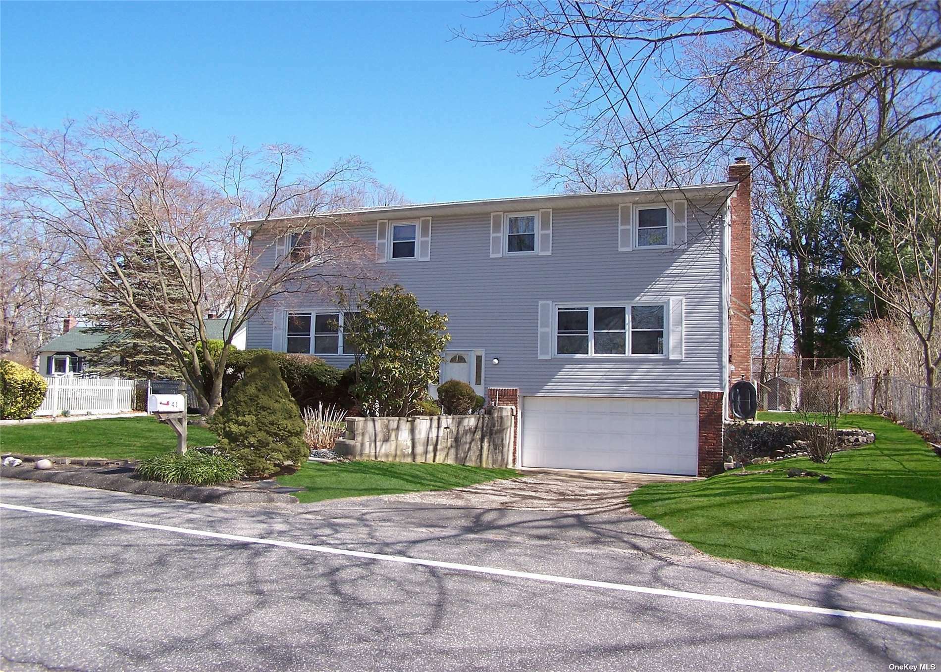 Property Photo:  41 N Evergreen Drive  NY 11784 